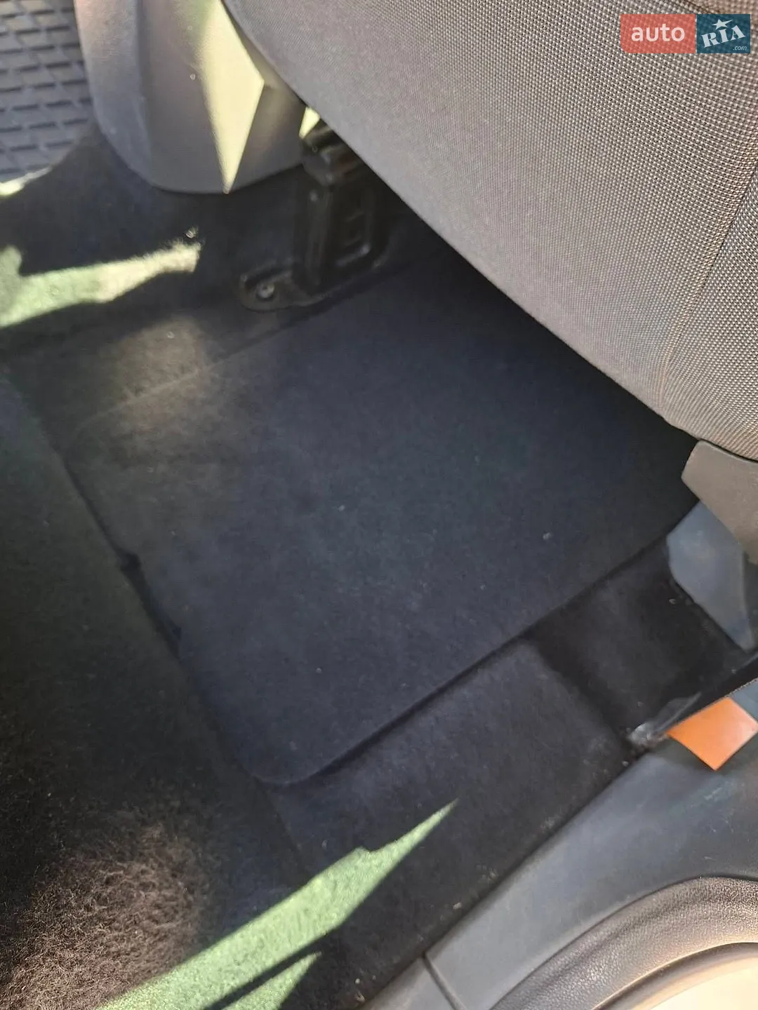 2010 Ford C-MAX - мініатюра 20