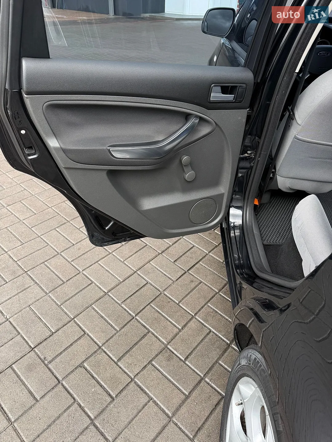 2010 Ford C-MAX - мініатюра 24