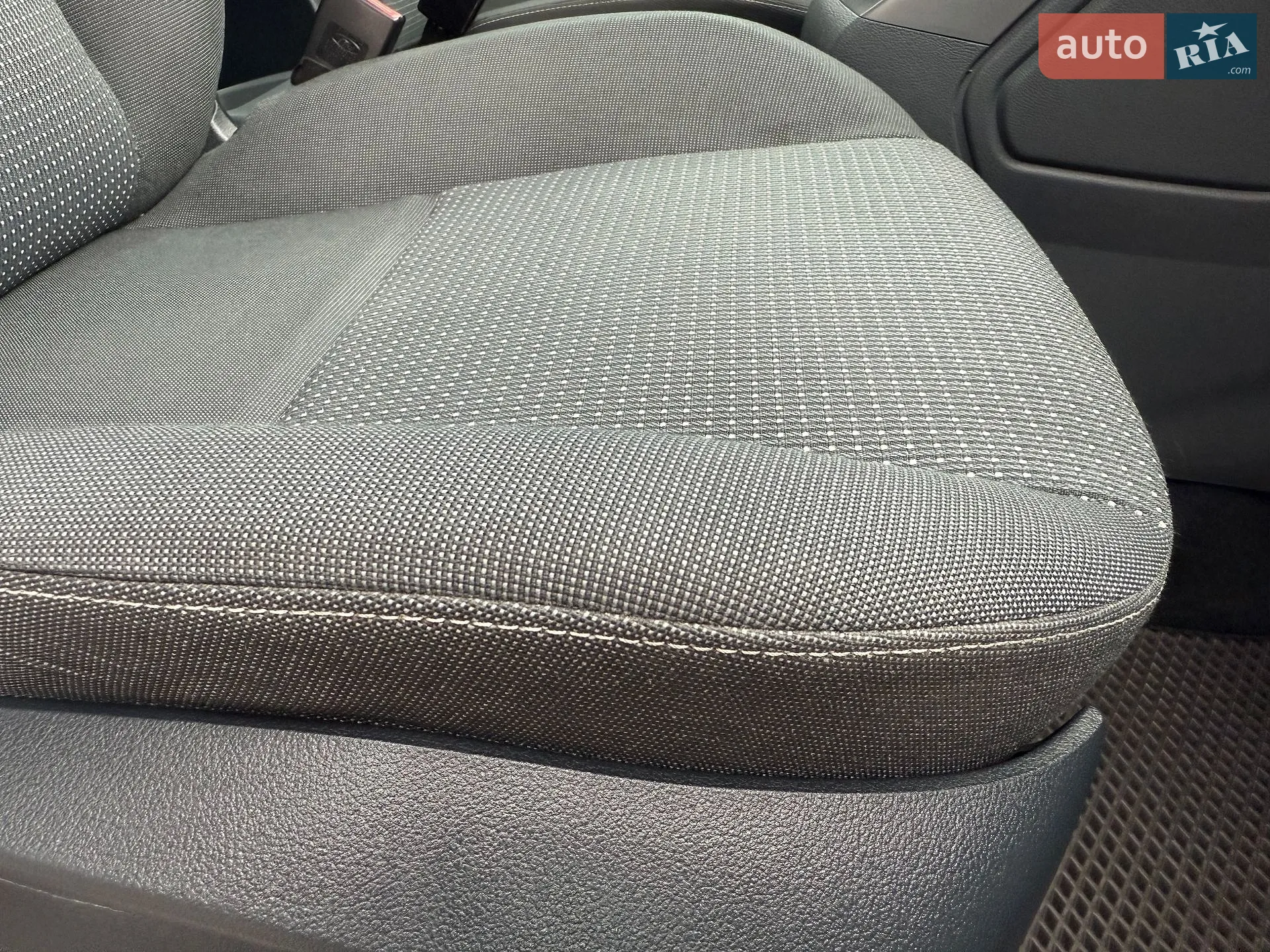 2012 Ford C-MAX - мініатюра 32