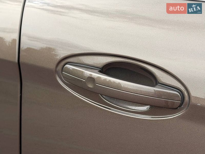 Мінівен Ford C-Max 2015 в Стрию
