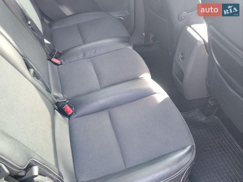 Минивэн Ford C-Max 2009 в Дубно