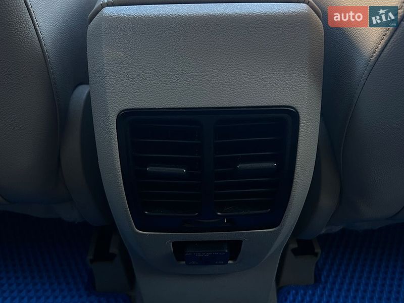 Минивэн Ford C-Max 2013 в Ивано-Франковске