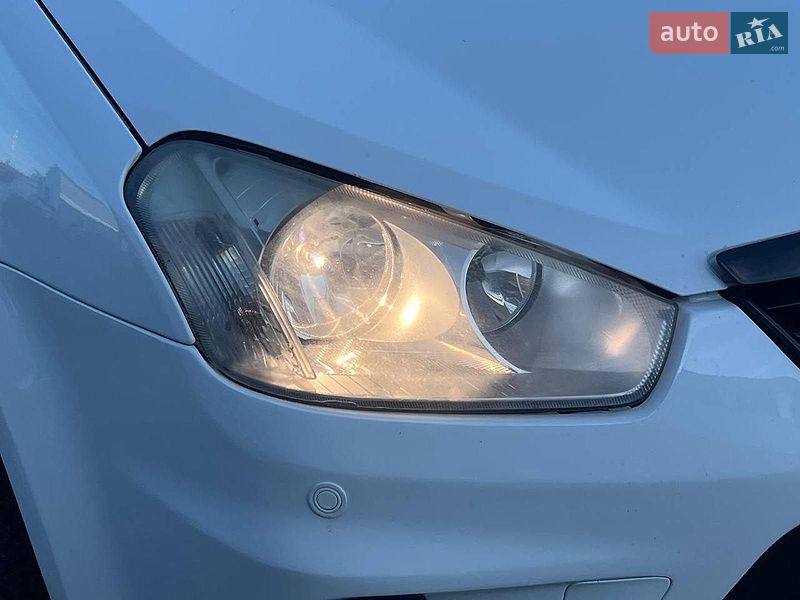 Минивэн Ford C-Max 2010 в Львове