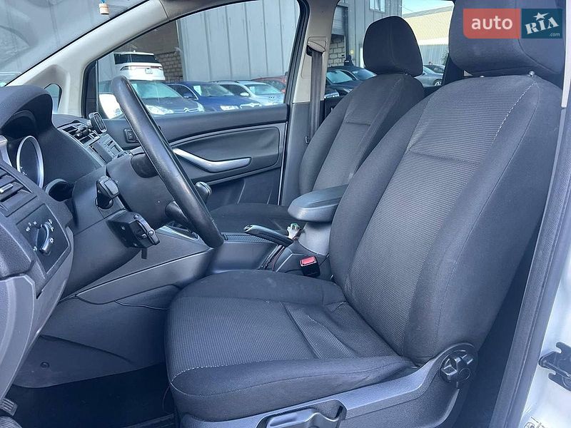 Минивэн Ford C-Max 2010 в Львове