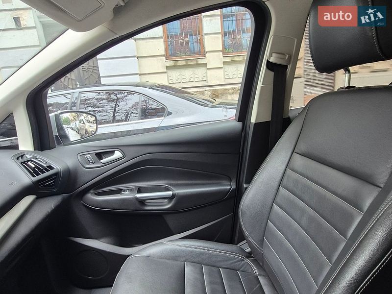 Минивэн Ford C-Max 2015 в Львове
