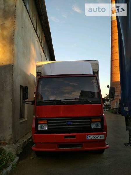 Грузовой фургон Ford Cargo 1996 в Калиновке