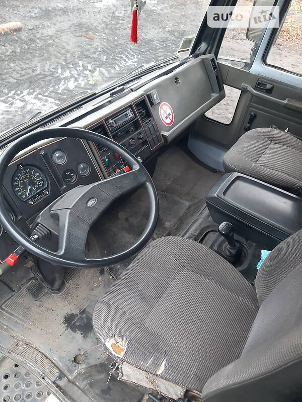 Ford Cargo