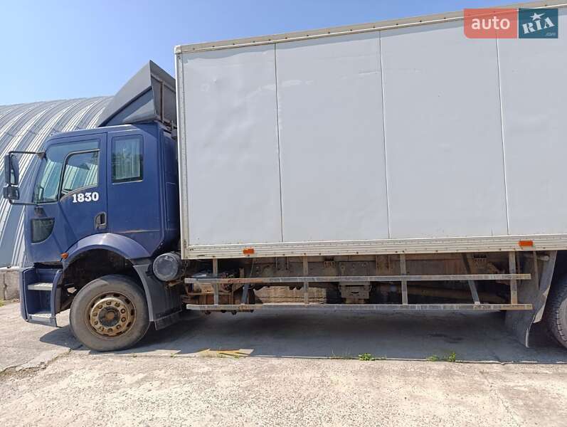 Вантажний фургон Ford Cargo 2008 в Дніпрі