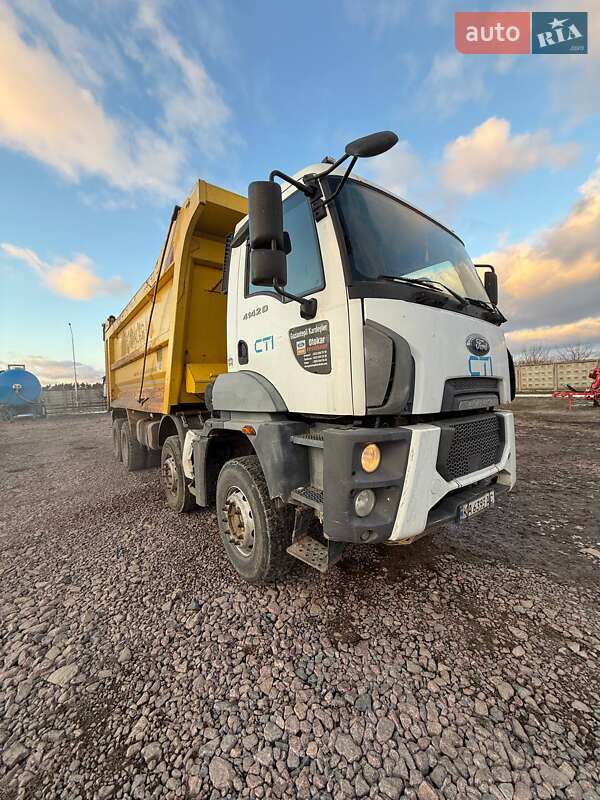 Самосвал Ford Cargo 2016 в Киеве