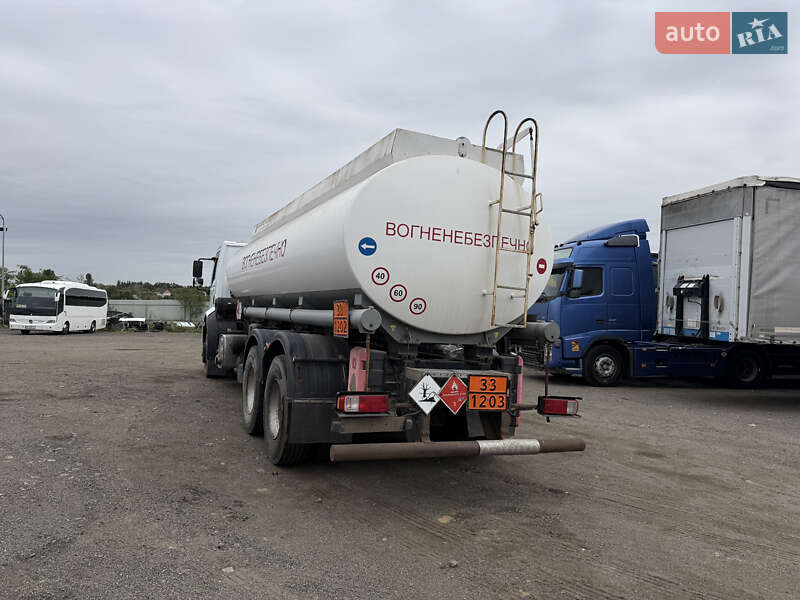 Бензовоз Ford Cargo 2014 в Киеве