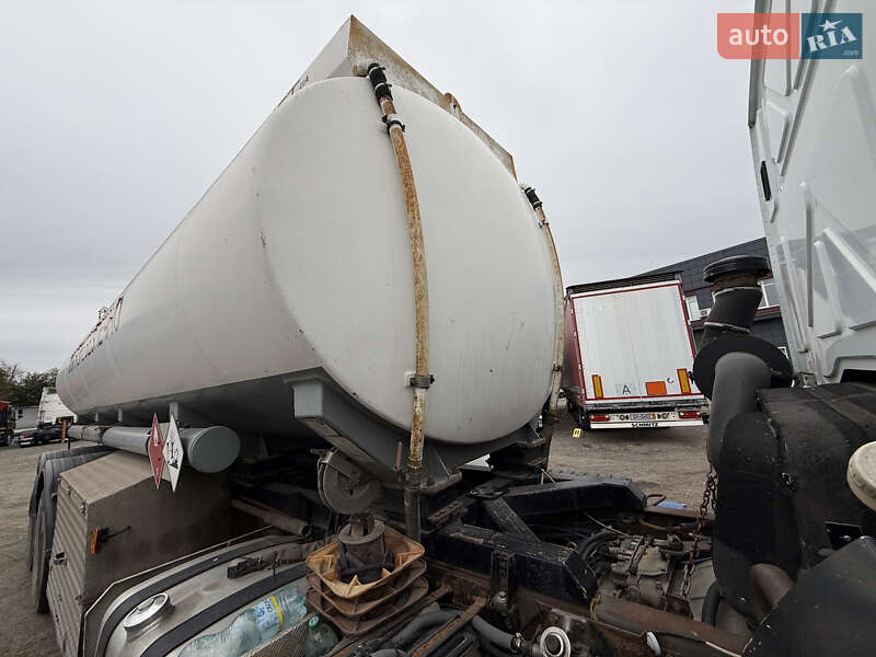 Бензовоз Ford Cargo 2014 в Киеве