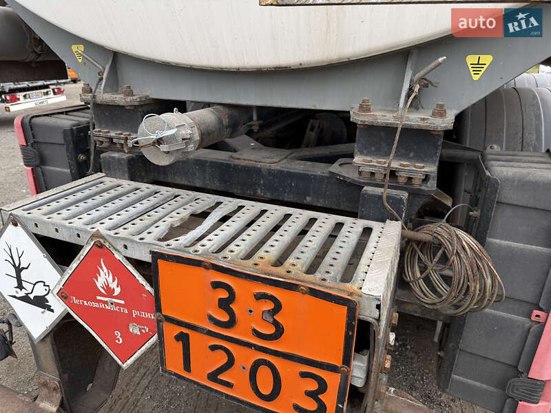 Бензовоз Ford Cargo 2014 в Киеве