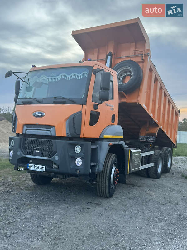 Самоскид Ford Cargo 2017 в Дніпрі