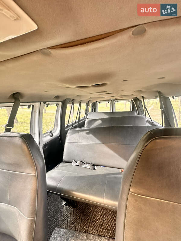 Микроавтобус Ford Club Wagon 1994 в Одессе фото 12 Микроавтобус Ford Club Wagon 1994 в Одессе