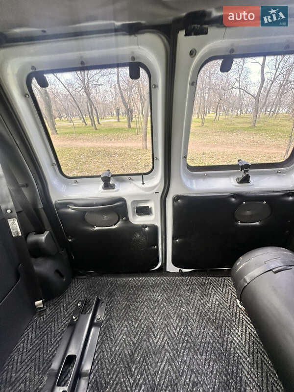 Микроавтобус Ford Club Wagon 1994 в Одессе фото 17 Микроавтобус Ford Club Wagon 1994 в Одессе