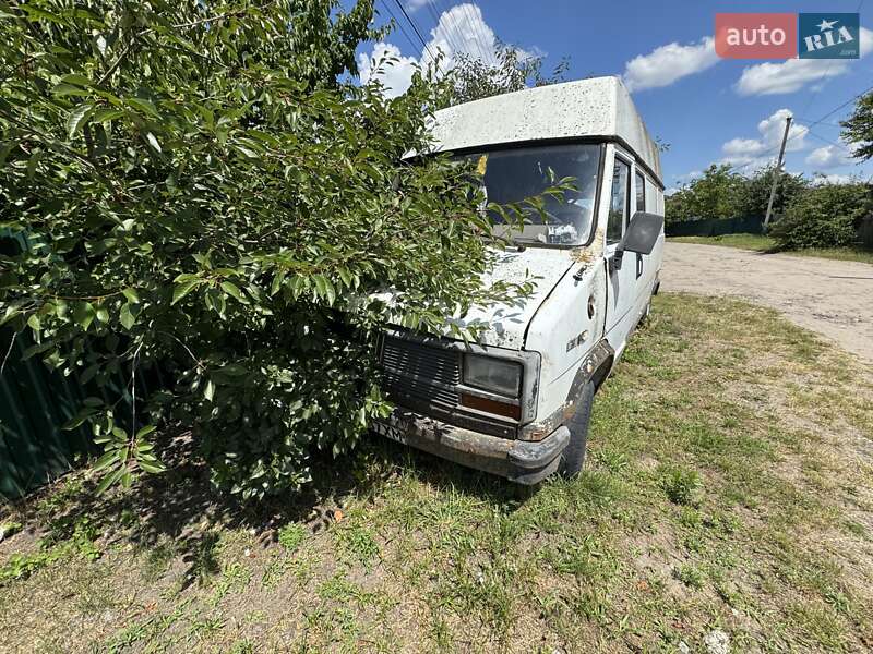 Мікроавтобус Ford Club Wagon 1979 в Славуті