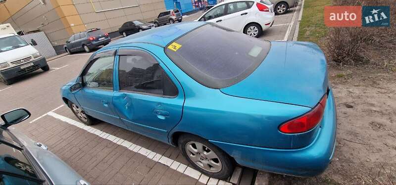 Седан Ford Contour 1995 в Києві