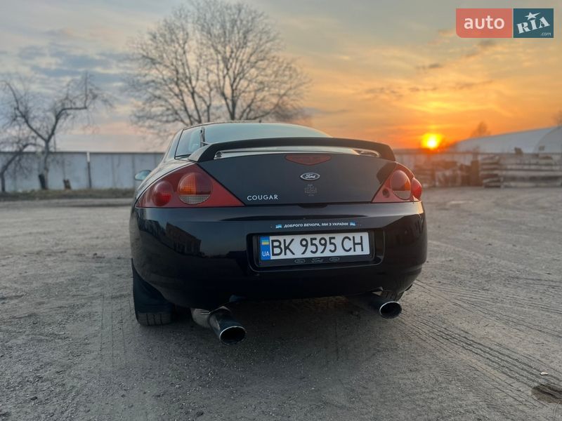 Купе Ford Cougar 1999 в Дубні