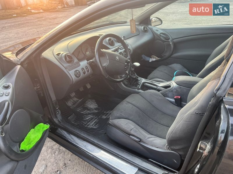 Купе Ford Cougar 1999 в Дубні