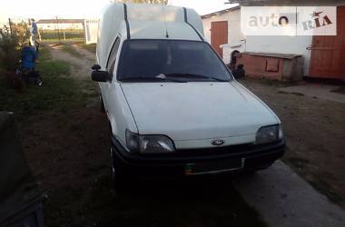 Грузопассажирский фургон Ford Courier 1995 в Ровно