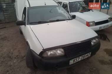 Грузовой фургон Ford Courier 1996 в Виннице