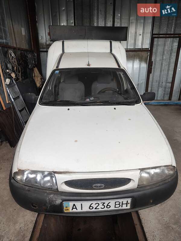 Другие грузовики Ford Courier 1996 в 