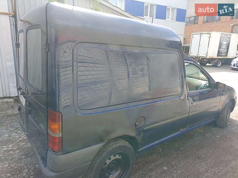 Вантажний фургон Ford Courier 1999 в Вінниці