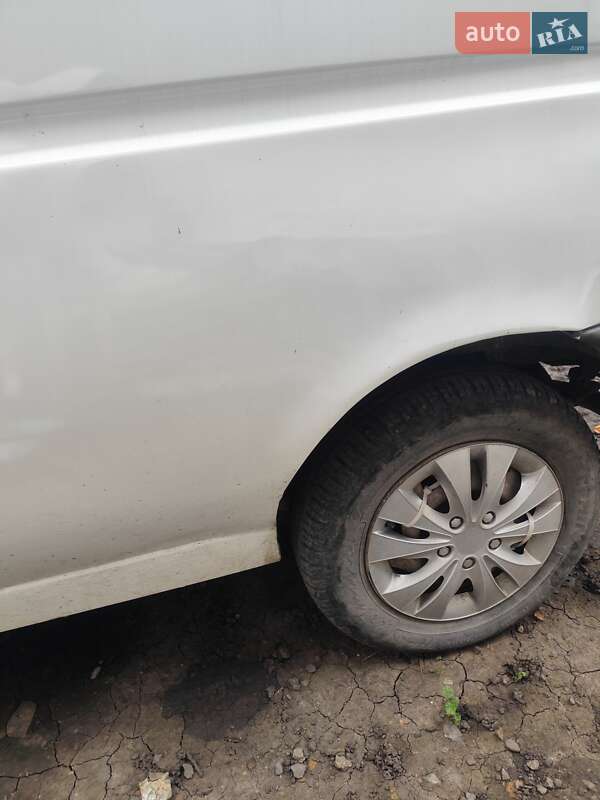 Грузовой фургон Ford Courier 1998 в Кельменцах