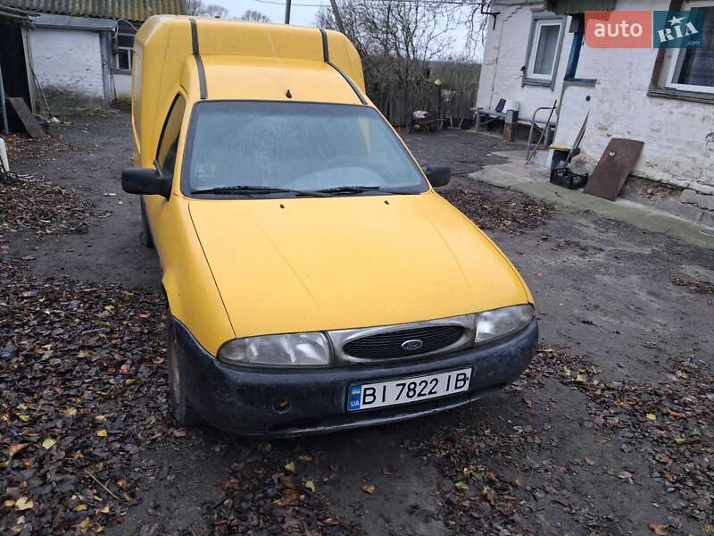 Грузовой фургон Ford Courier 1998 в Решетиловке