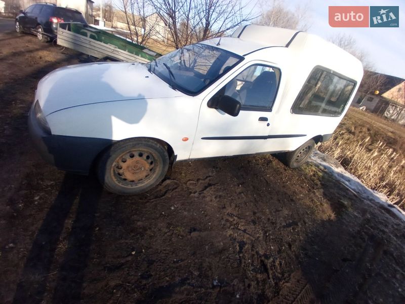 Минивэн Ford Courier 1998 в Пулинах