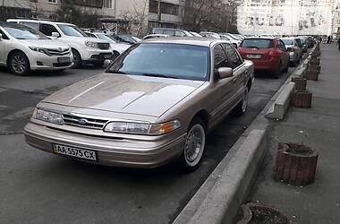 Седан Ford Crown Victoria 1996 в Киеве