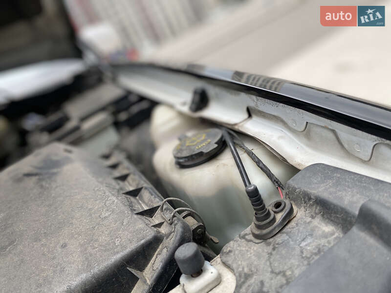 Седан Ford Crown Victoria 1994 в Киеве