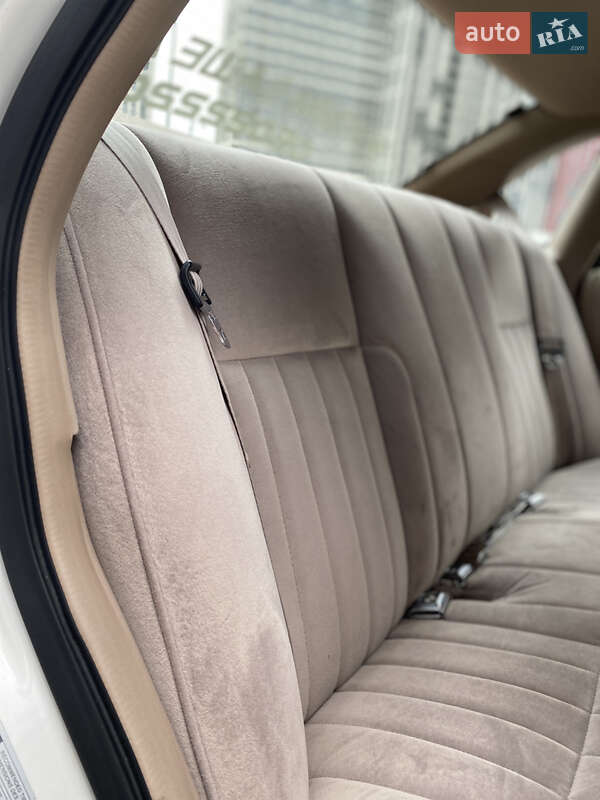 Седан Ford Crown Victoria 1994 в Киеве