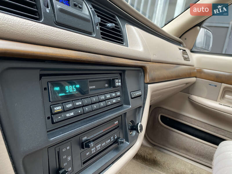Седан Ford Crown Victoria 1994 в Киеве