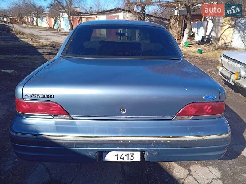 Ford Crown Victoria 1992