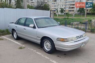 Седан Ford Crown Victoria 1996 в Харкові