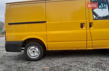 Вантажний фургон Ford E-250 2005 в Києві