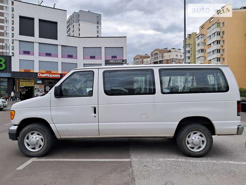 Мінівен Ford E-350 2005 в Києві