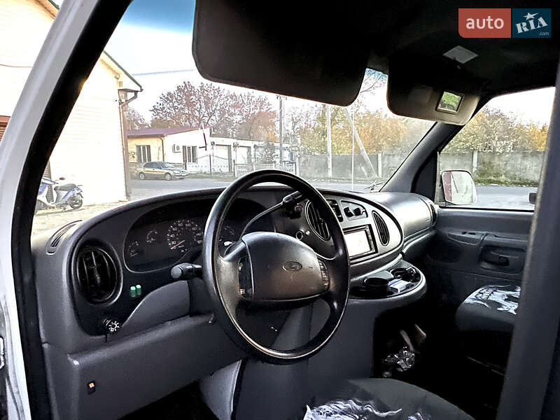 Мінівен Ford E-350 1997 в Овідіополі