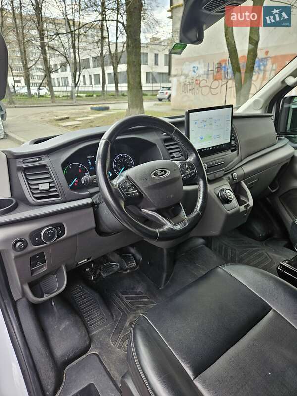 Грузовой фургон Ford E-Transit 2022 в Киеве