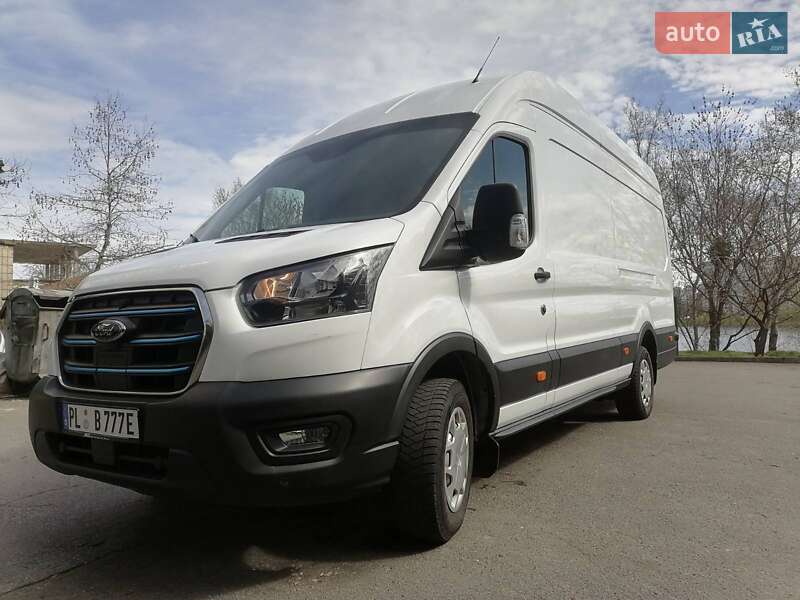 Ford E-Transit 2022