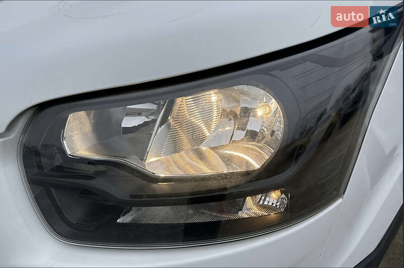 Грузовой фургон Ford E-Transit 2022 в Киеве