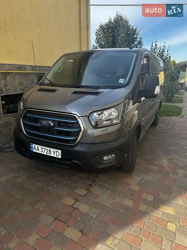Ford E-Transit 2022