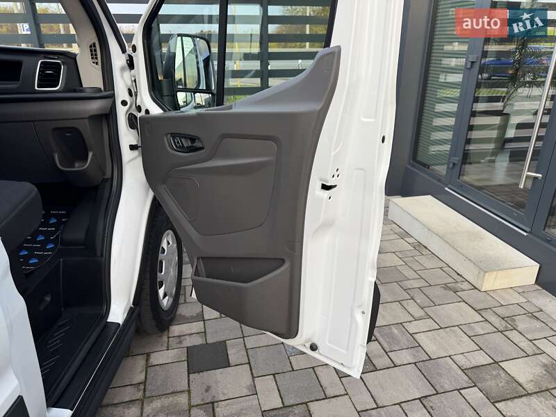 Грузовой фургон Ford E-Transit 2023 в Ровно фото 13 Грузовой фургон Ford E-Transit 2023 в Ровно