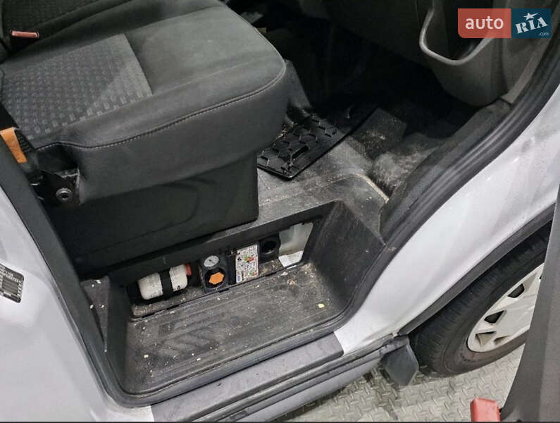 Грузовой фургон Ford E-Transit 2023 в Киеве фото 10 Грузовой фургон Ford E-Transit 2023 в Киеве