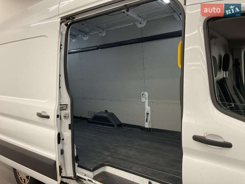 Грузовой фургон Ford E-Transit 2023 в Тернополе