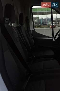 Вантажний фургон Ford E-Transit 2023 в Луцьку