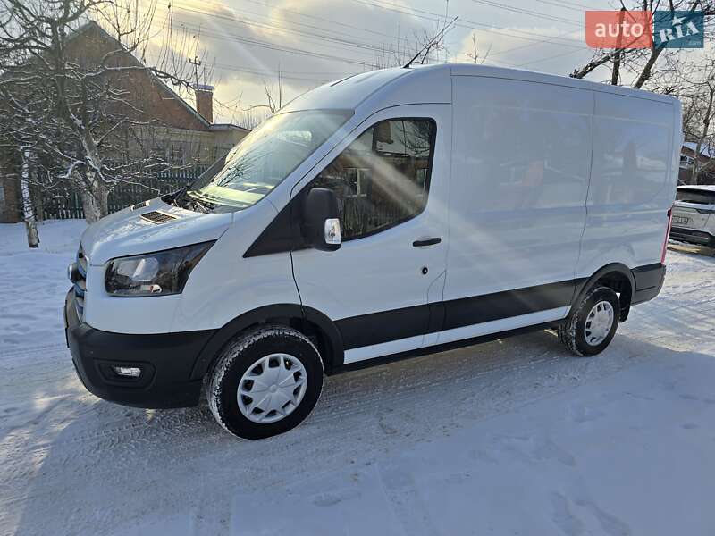 Грузовой фургон Ford E-Transit 2023 в Виннице