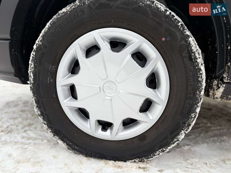 Грузовой фургон Ford E-Transit 2022 в Виннице