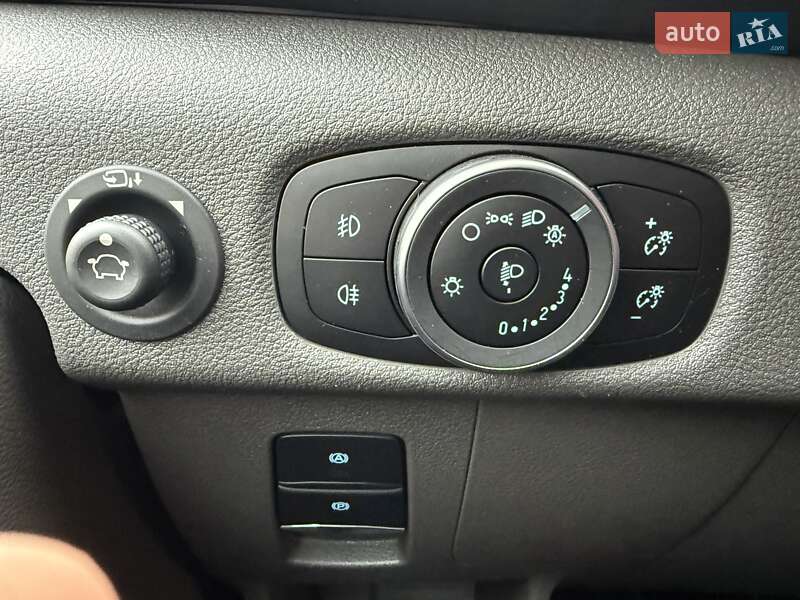 Грузовой фургон Ford E-Transit 2022 в Виннице